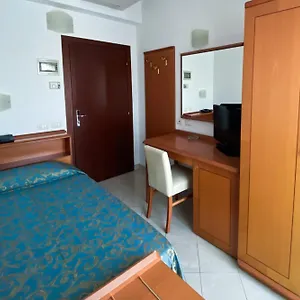 Hotel Gabbiano, Riccione